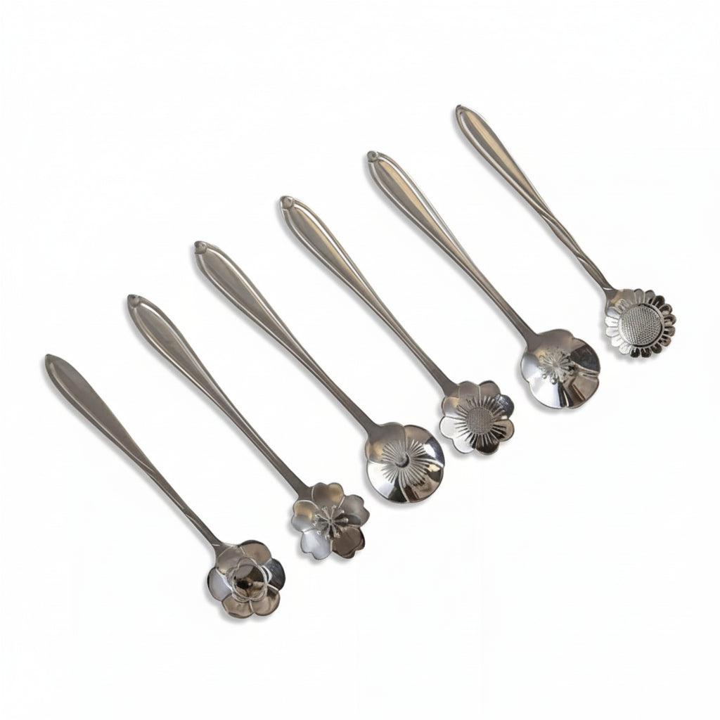 Cuillères à dessert fleurs assorties argents