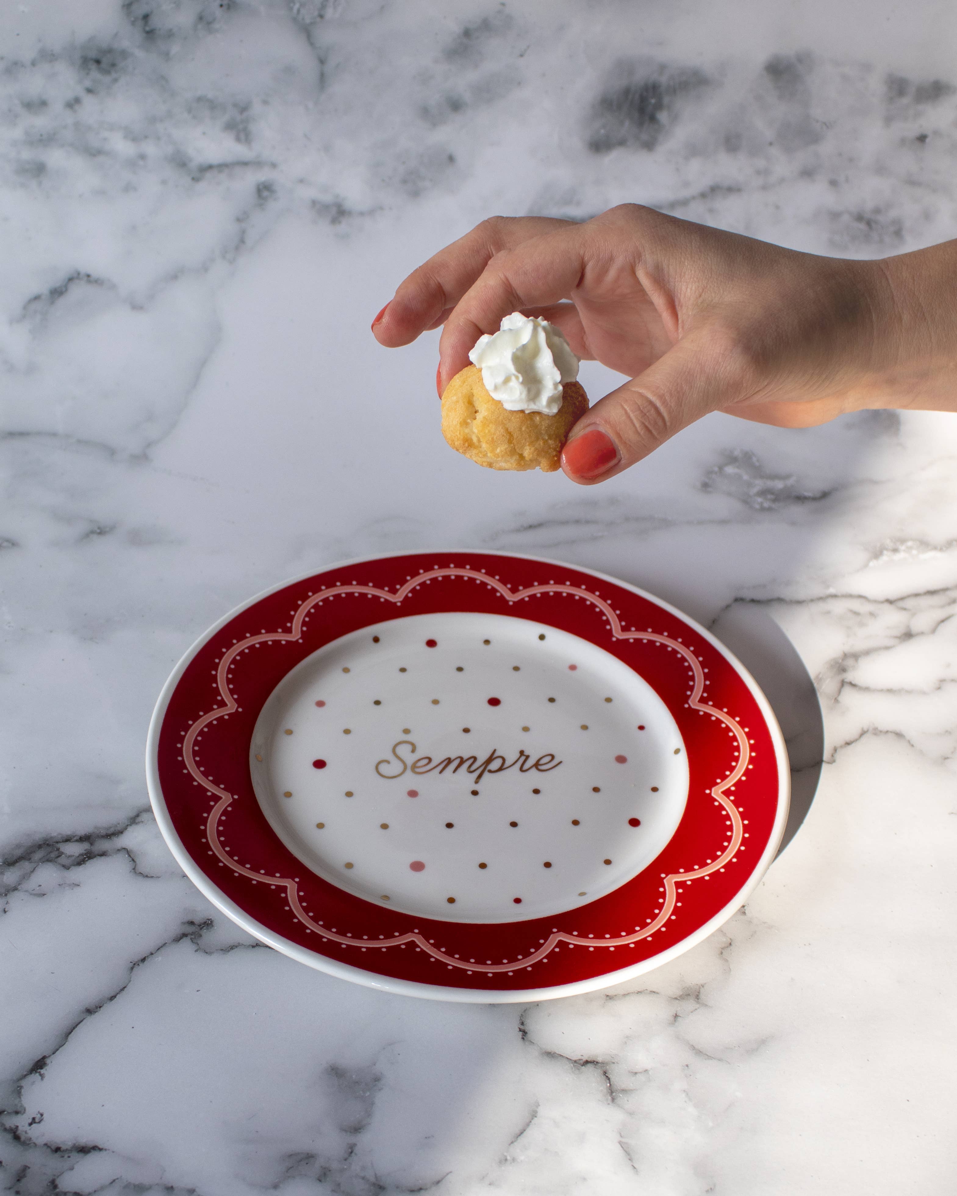 SEMPERE BIG - Assiette en porcelaine avec inscription