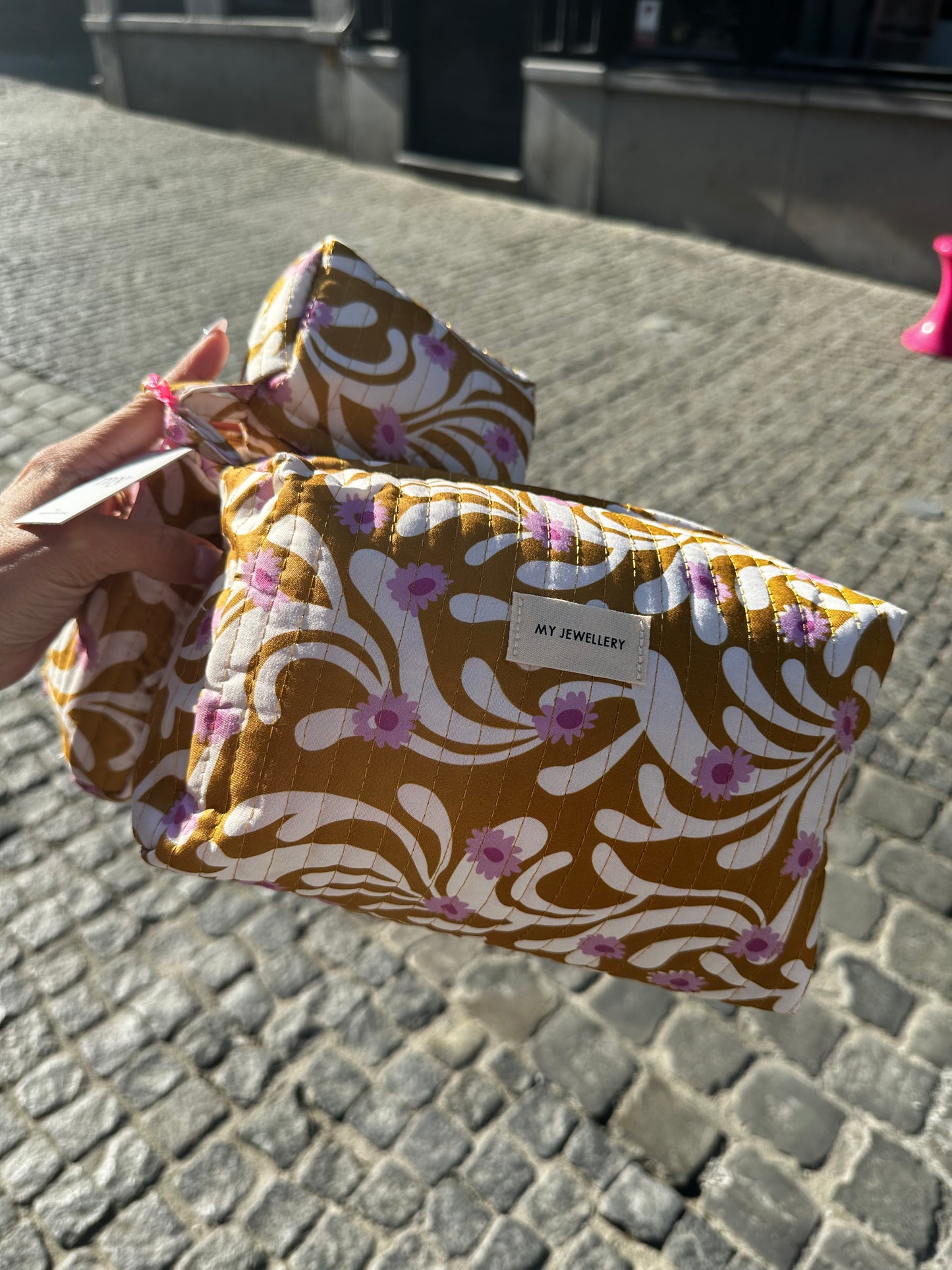 Set de trousses de toilette jaune ocre avec imprimé