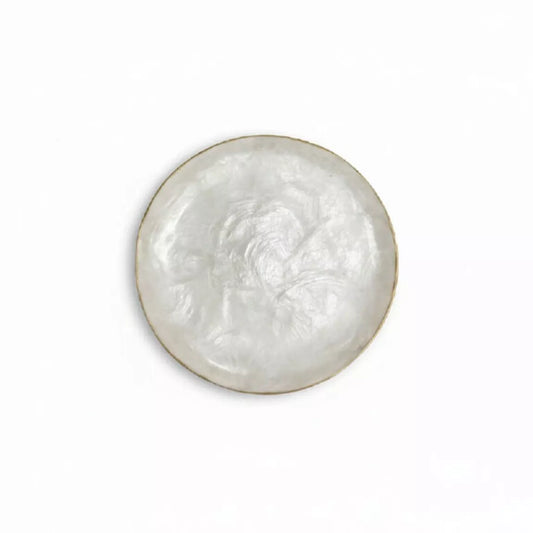 Coquillage en nacre à bordure dorée