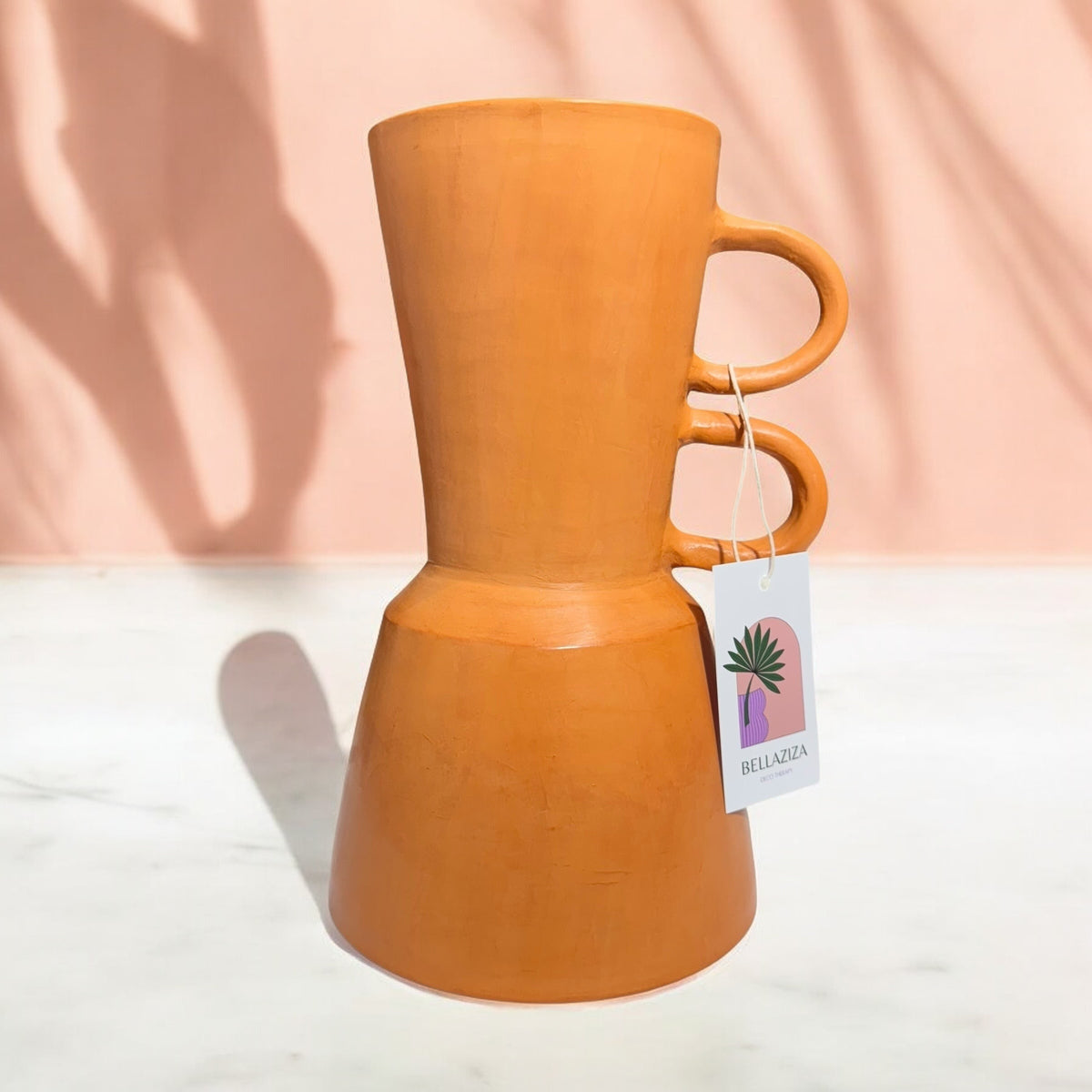 Vase en tadelakt à la forme contemporaine et atypique, fait main au Maroc – Vase Poulatre, photo 3