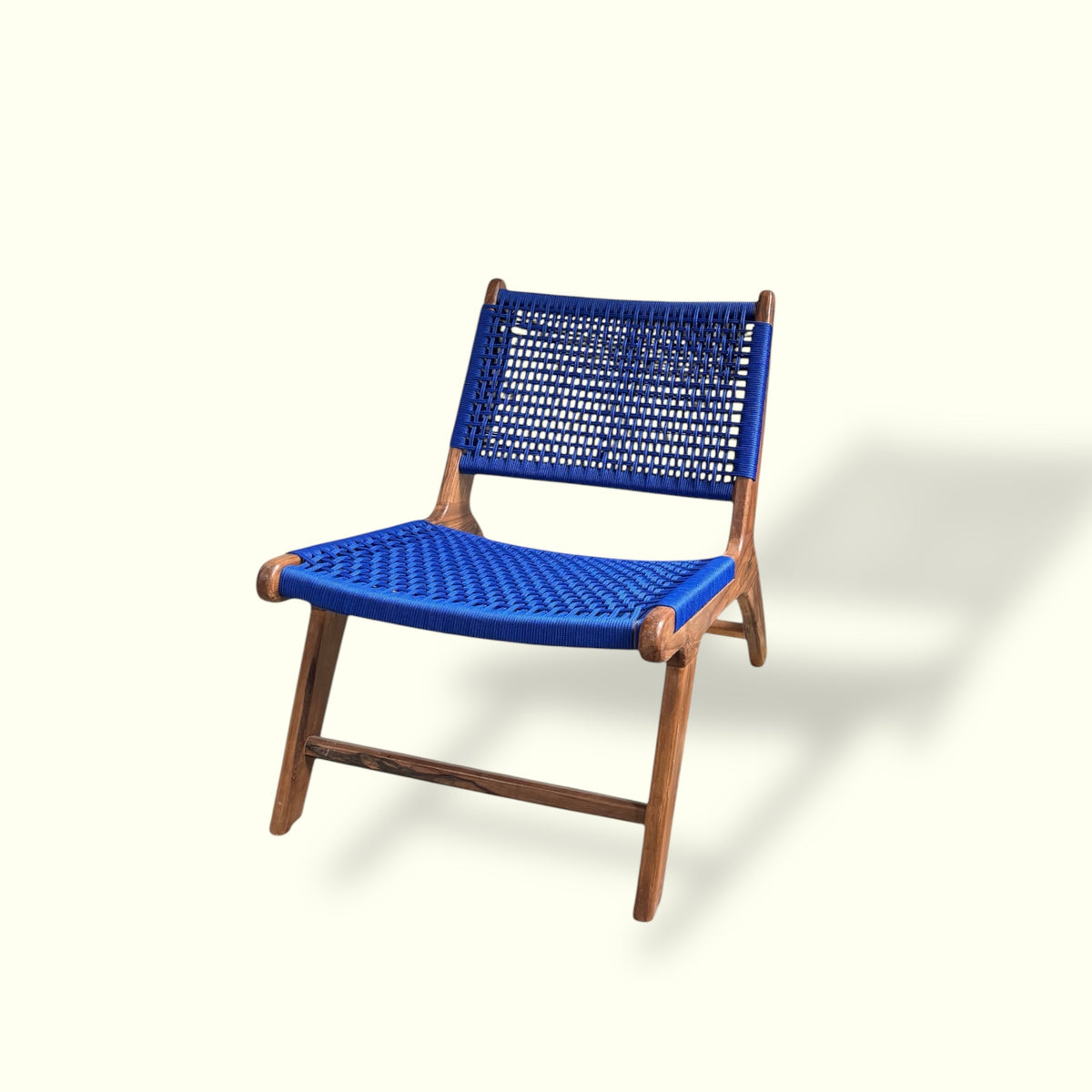 Chaise en noyer massif - Talbi