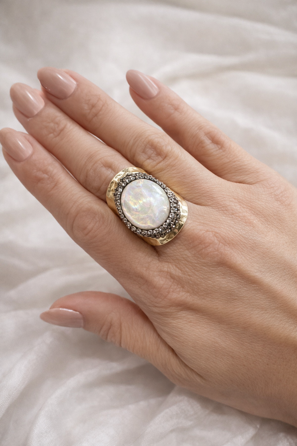 NOUESS Ring