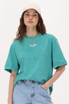 T-shirt vert avec écussons de sport