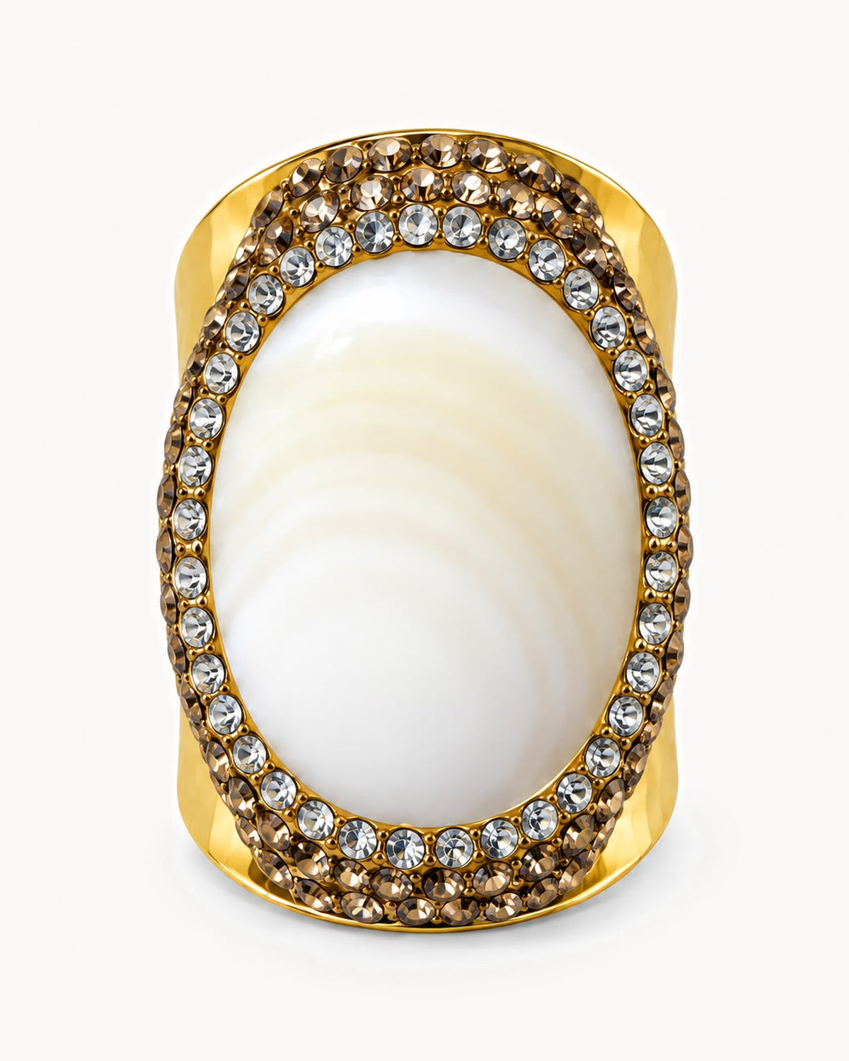 Bague dorée à pierre et strass — nacre