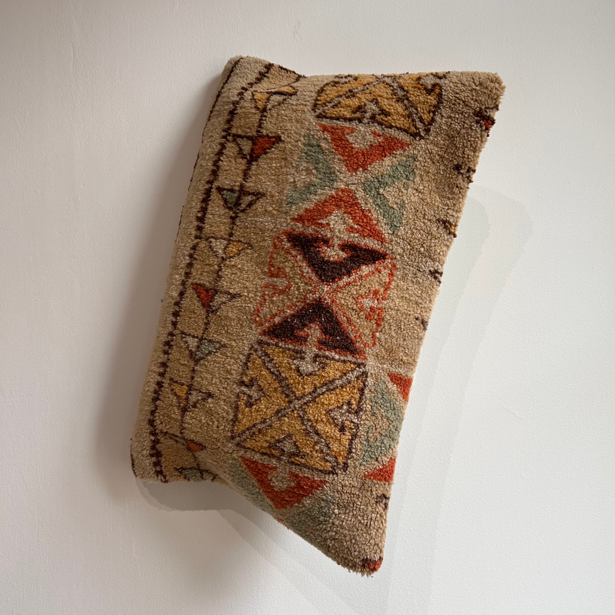 Housse de coussin en laine de tapis recyclés, pièce unique – Housse de coussin LAINE, photo 7
