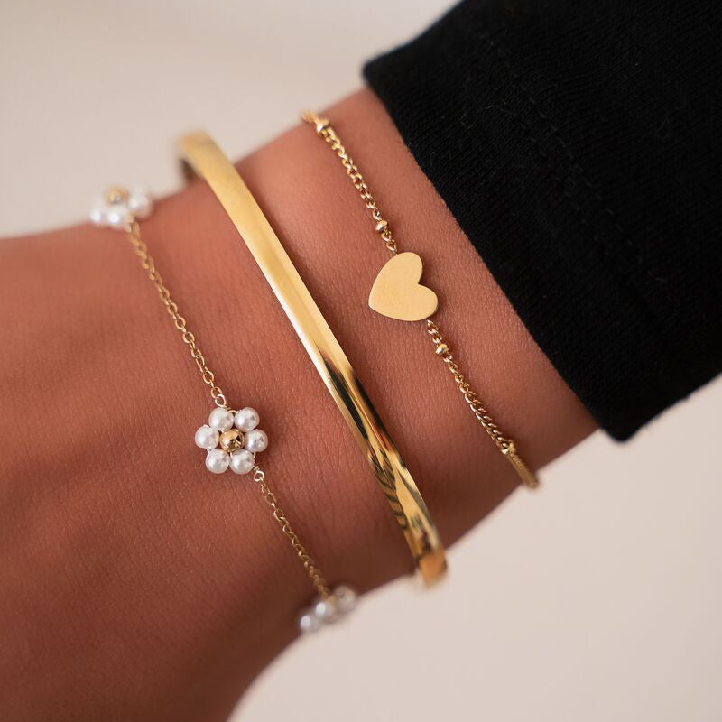 Bracelet avec fleurs et perles fantaisies