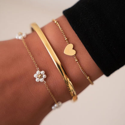 Bracelet avec fleurs et perles fantaisies