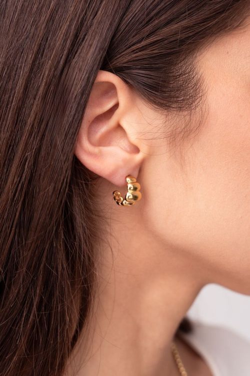 Bold earrings with striped bubble