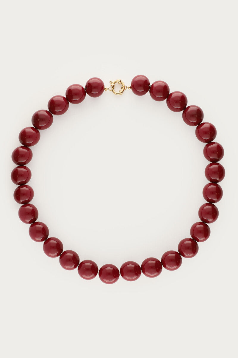Collier de perles bordeaux rondes