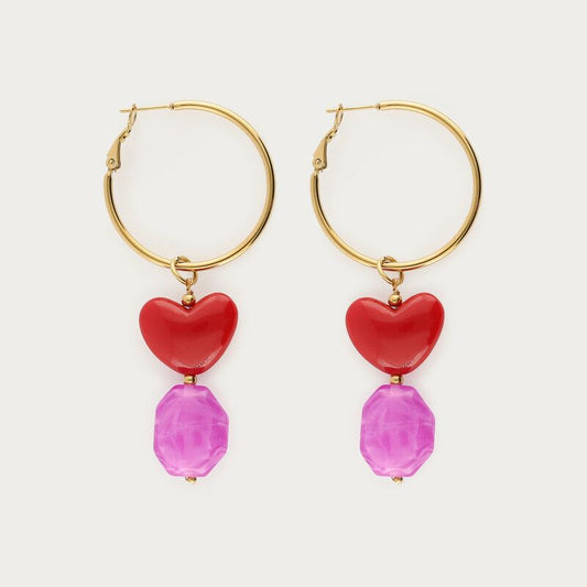 Boucles d'oreilles avec cœur rouge et perles fantaisie violettes