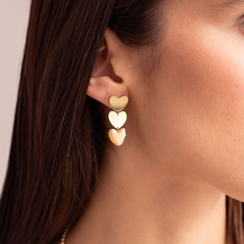 Boucles d'oreilles avec trois cœurs