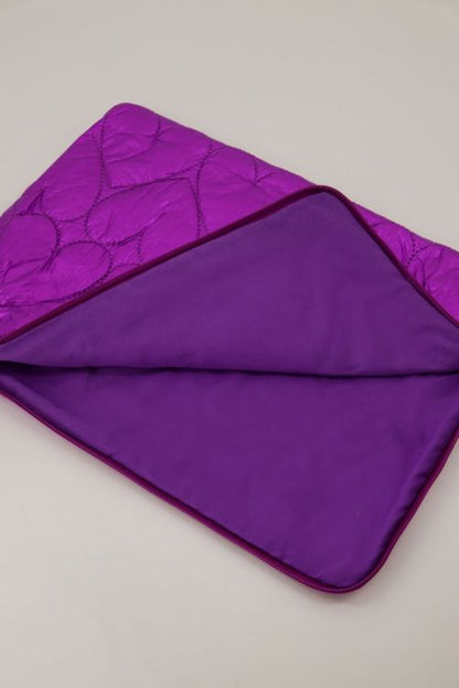 Housse pour ordinateur violette avec motif cœur