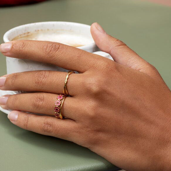 Bague vintage avec fleurs roses et rouges