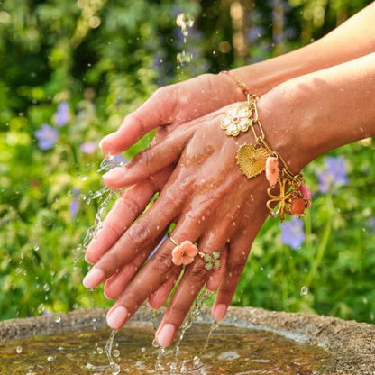 Bracelet Botanical à charms avec trèfle et fleurs