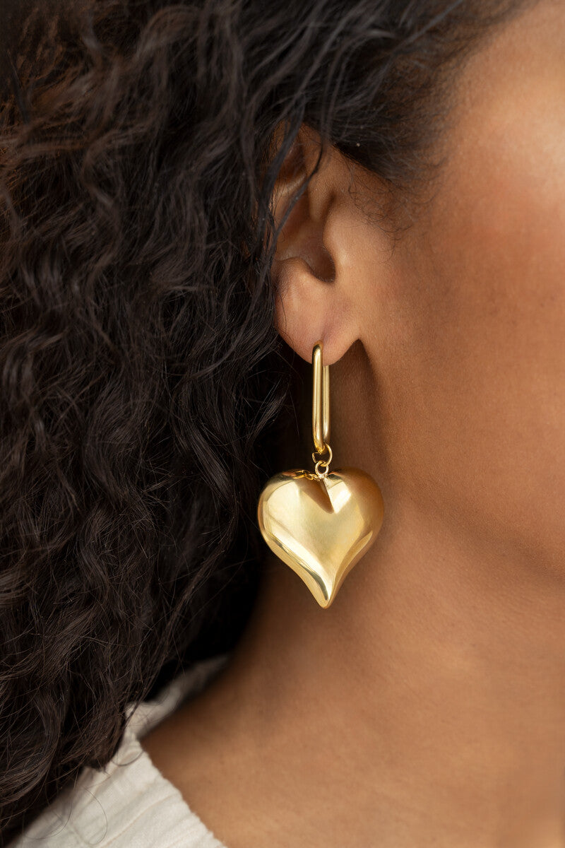 Boucles d'oreilles rectangulaires avec charm en forme de cœur