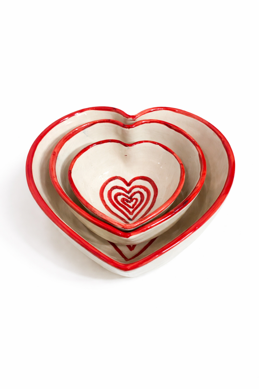 Trio de bols en coeur blanc et rouge