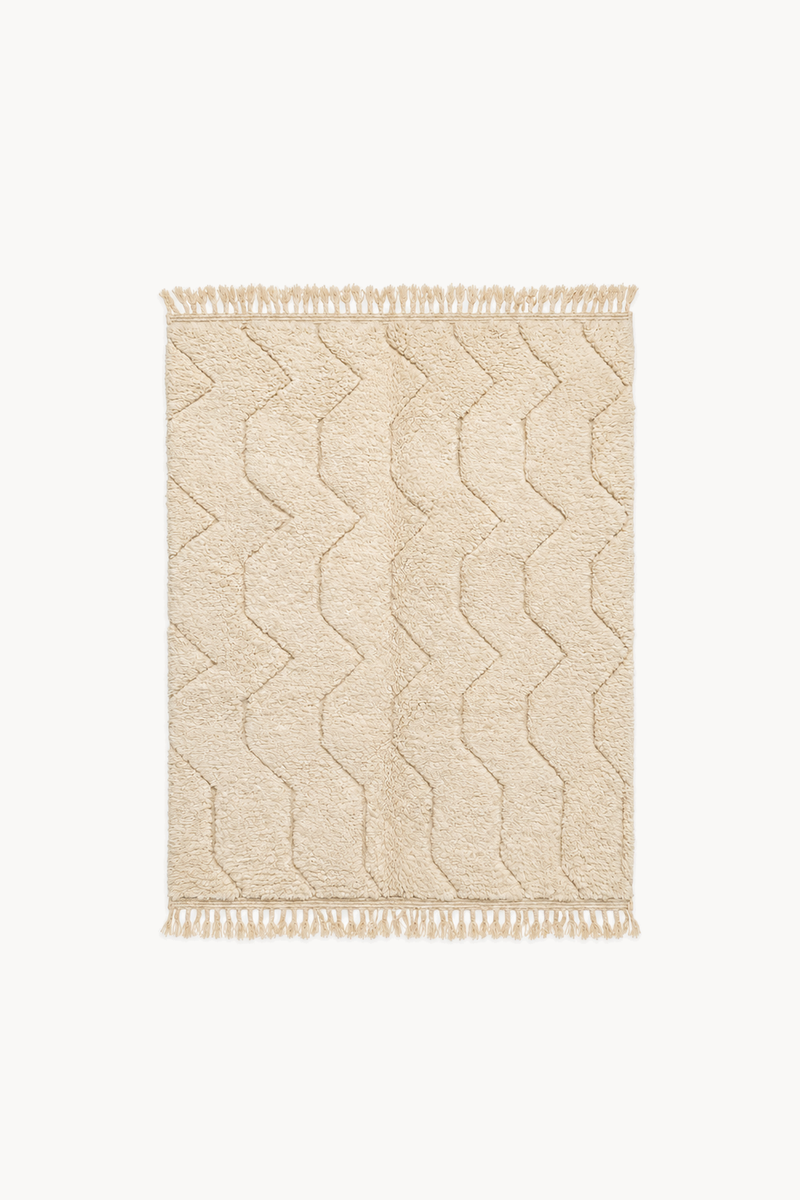 Tapis Berbère - BENI 001 (300 x 200 cm), de face sur fond blanc cassé