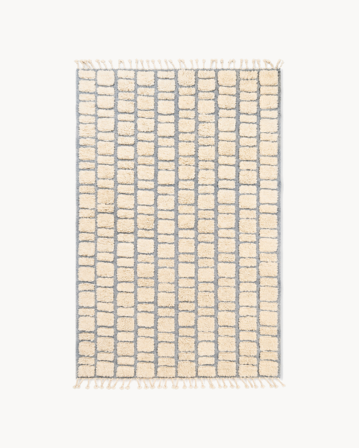 Tapis berbère Beni Ouarin 002 vu à plat de dessus sur fond blanc cassé