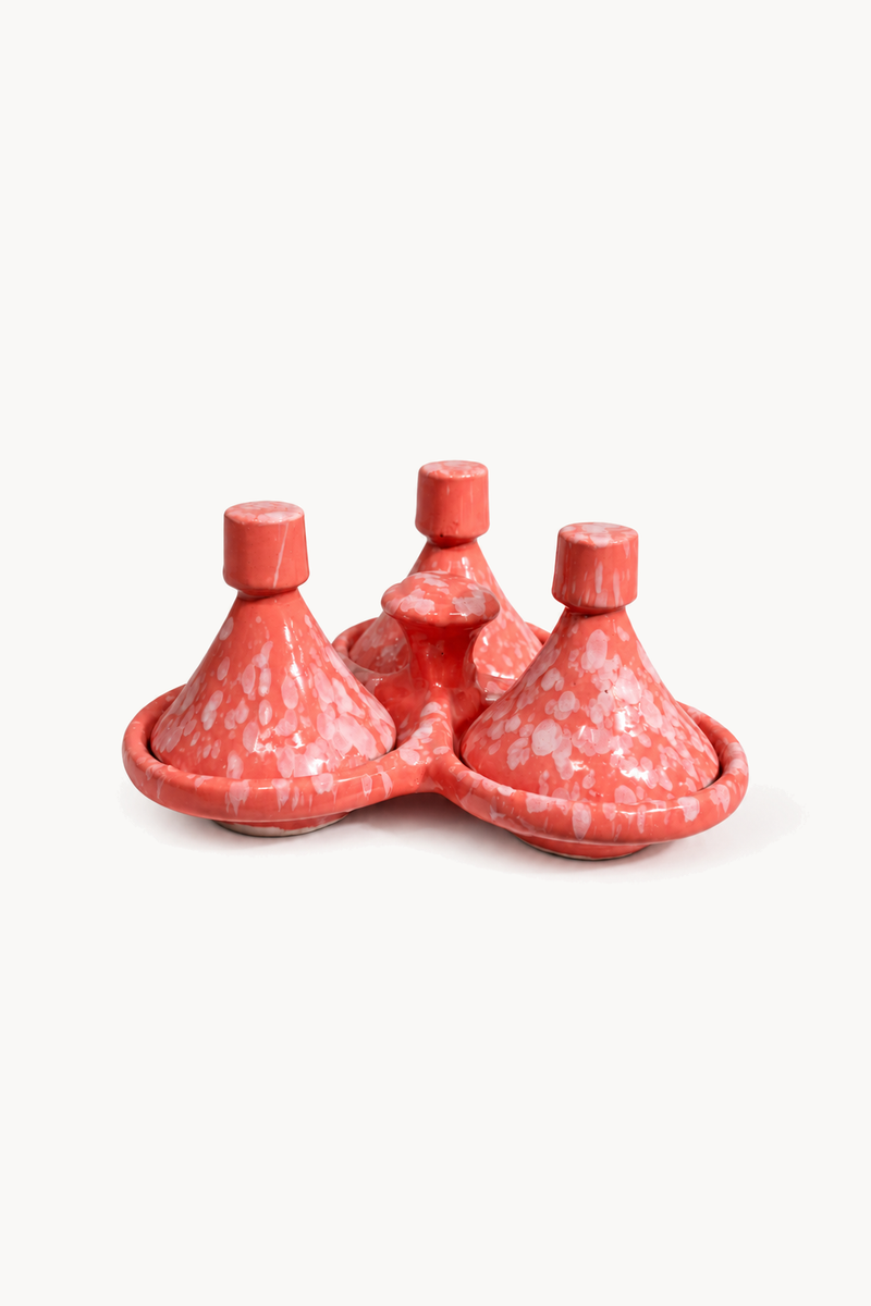 Trio de petits tajines KECH, de face sur fond blanc cassé