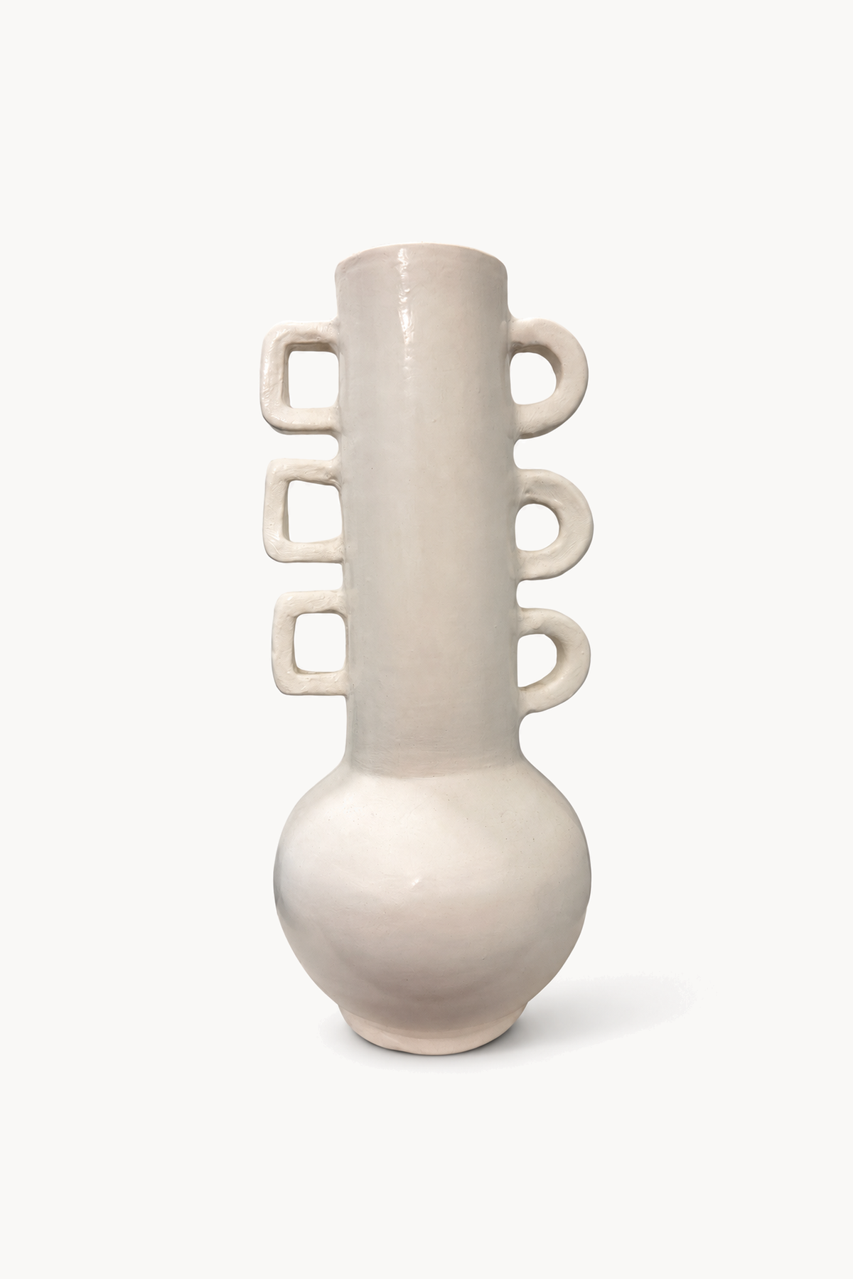 Vase - PUREZZA BIANCA, de face sur fond blanc cassé
