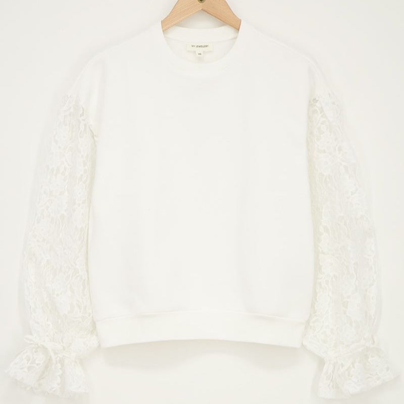 Sweat blanc à manches en dentelle