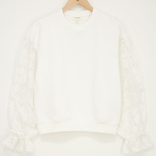 Sweat blanc à manches en dentelle